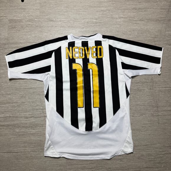 Vintage Nike Juventus Pavel Nedved Jersey S 03/04 #11 Home Soccer Futbol Jersey - Picture 2 of 7